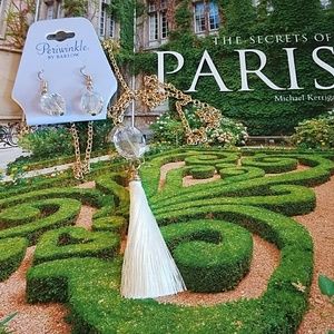 Periwinkle by Barlow Necklace Set